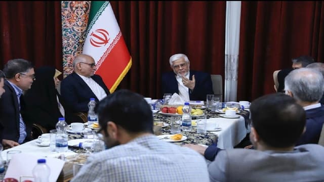 عارف: مبنای کار دولت اجرای برنامه هفتم است