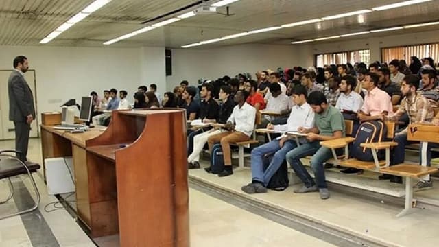 جزئیات حذف سقف حقوق اعضای هیات علمی