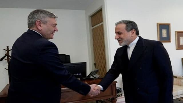 معاون وزیر خارجه روسیه با عراقچی دیدار کرد