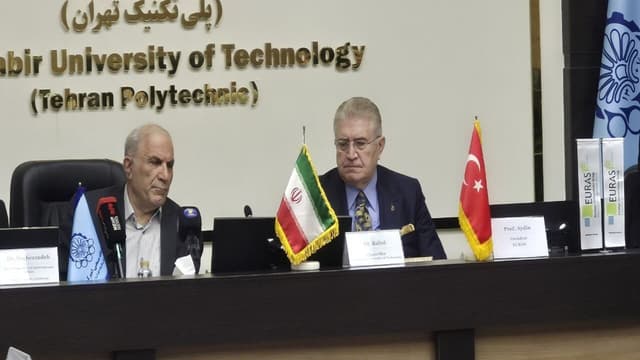 دیپلماسی علمی باید پیشرو سیاست باشد
